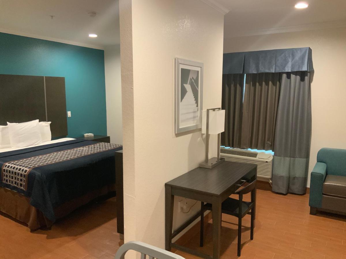 Regency Inn & Suites- Nw Houston Jersey Village Buitenkant foto