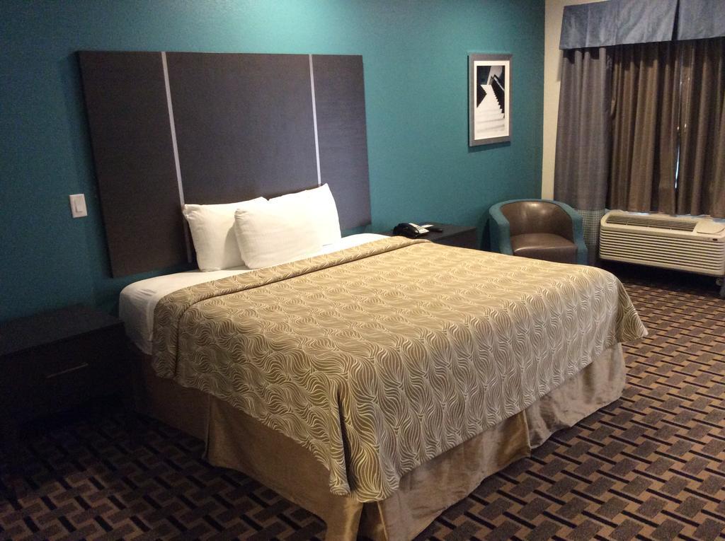 Regency Inn & Suites- Nw Houston Jersey Village Buitenkant foto