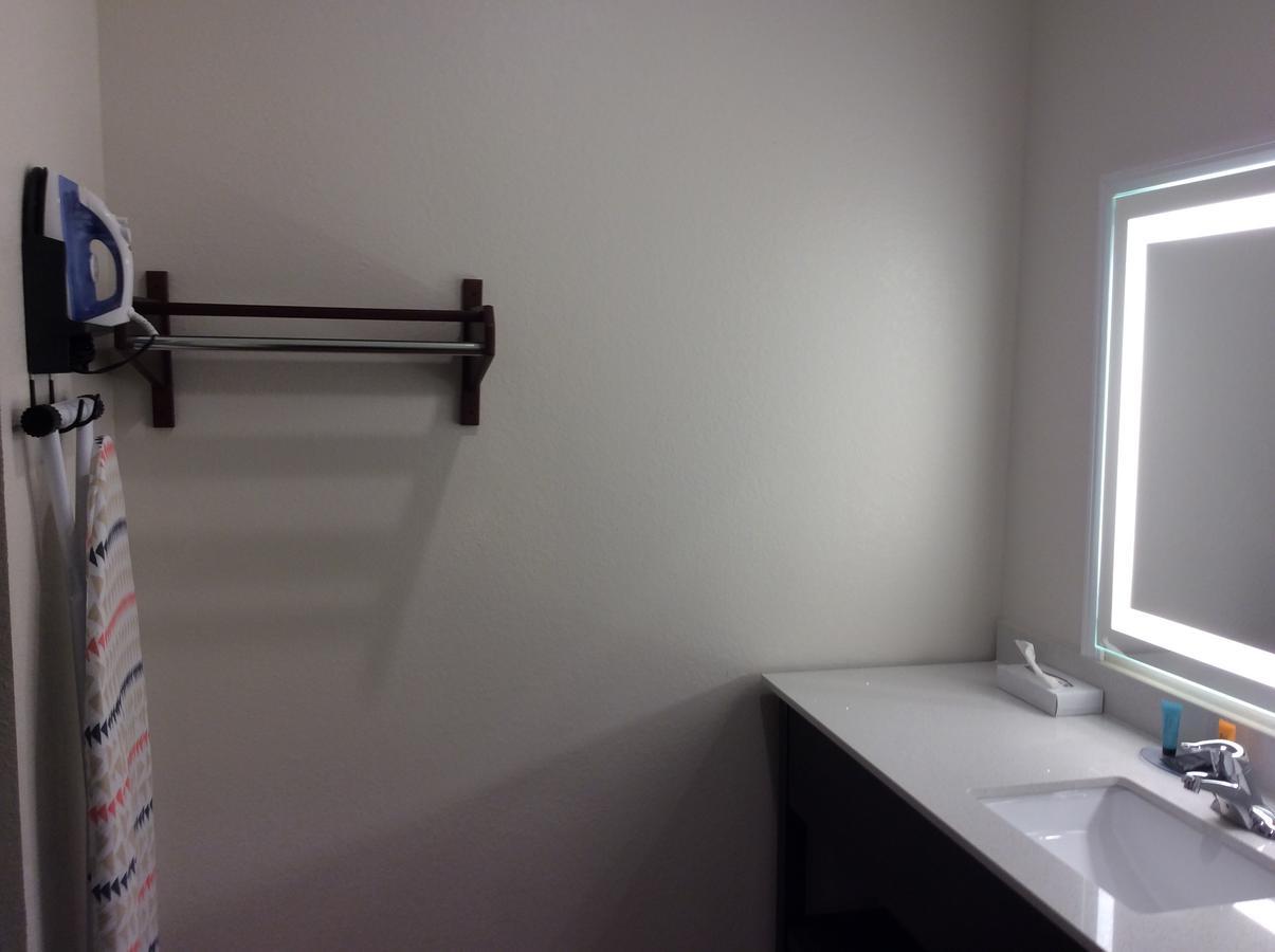 Regency Inn & Suites- Nw Houston Jersey Village Kamer foto