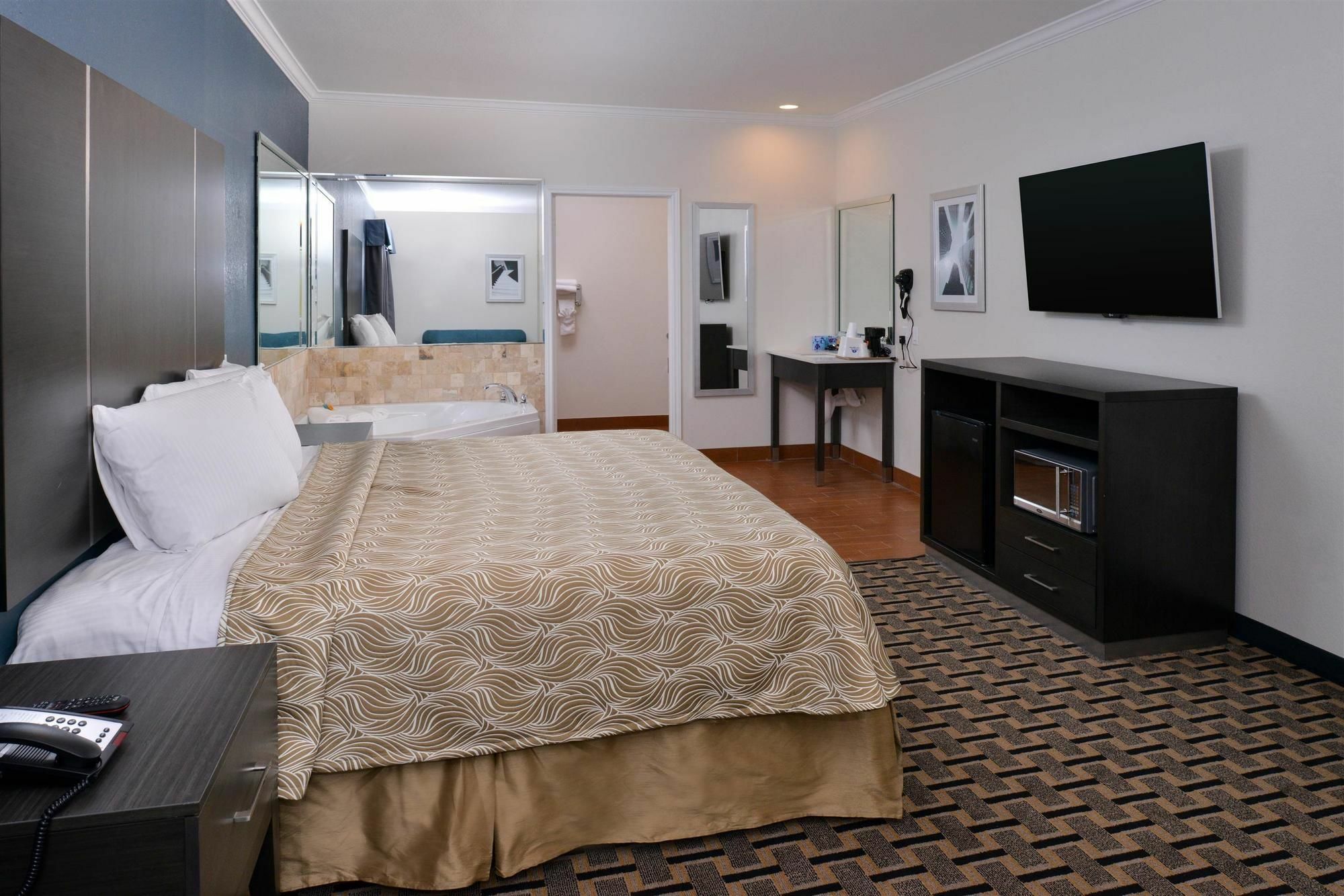 Regency Inn & Suites- Nw Houston Jersey Village Buitenkant foto